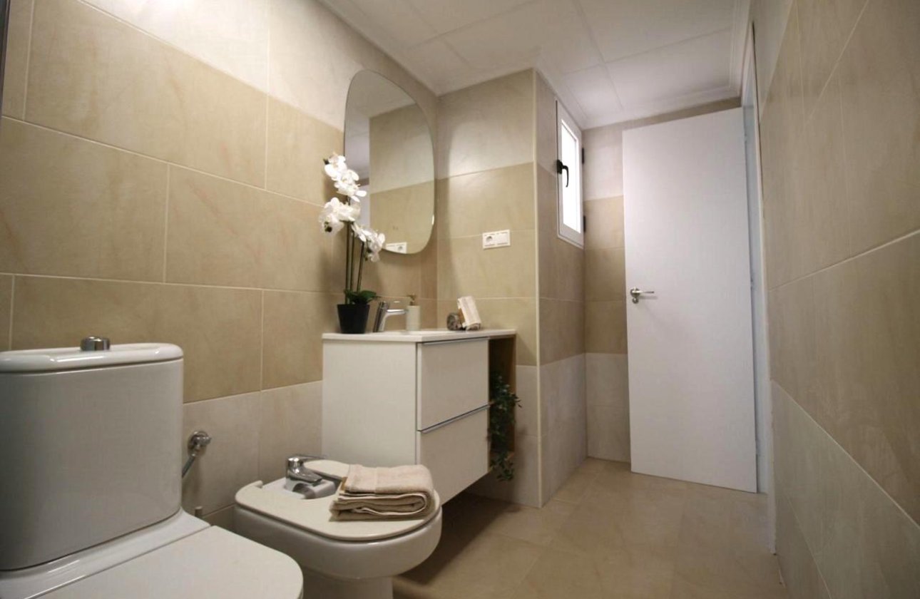 Revente - Appartement -
Torrevieja - Centro