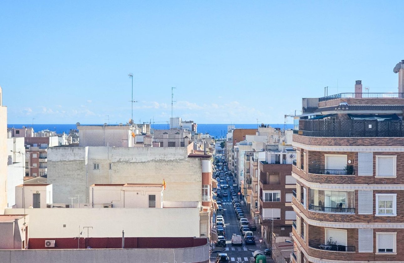 Revente - Appartement -
Torrevieja - Centro