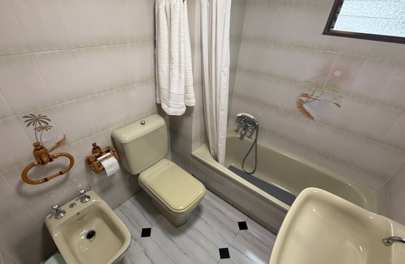 Revente - Appartement -
Torrevieja - Costa Blanca