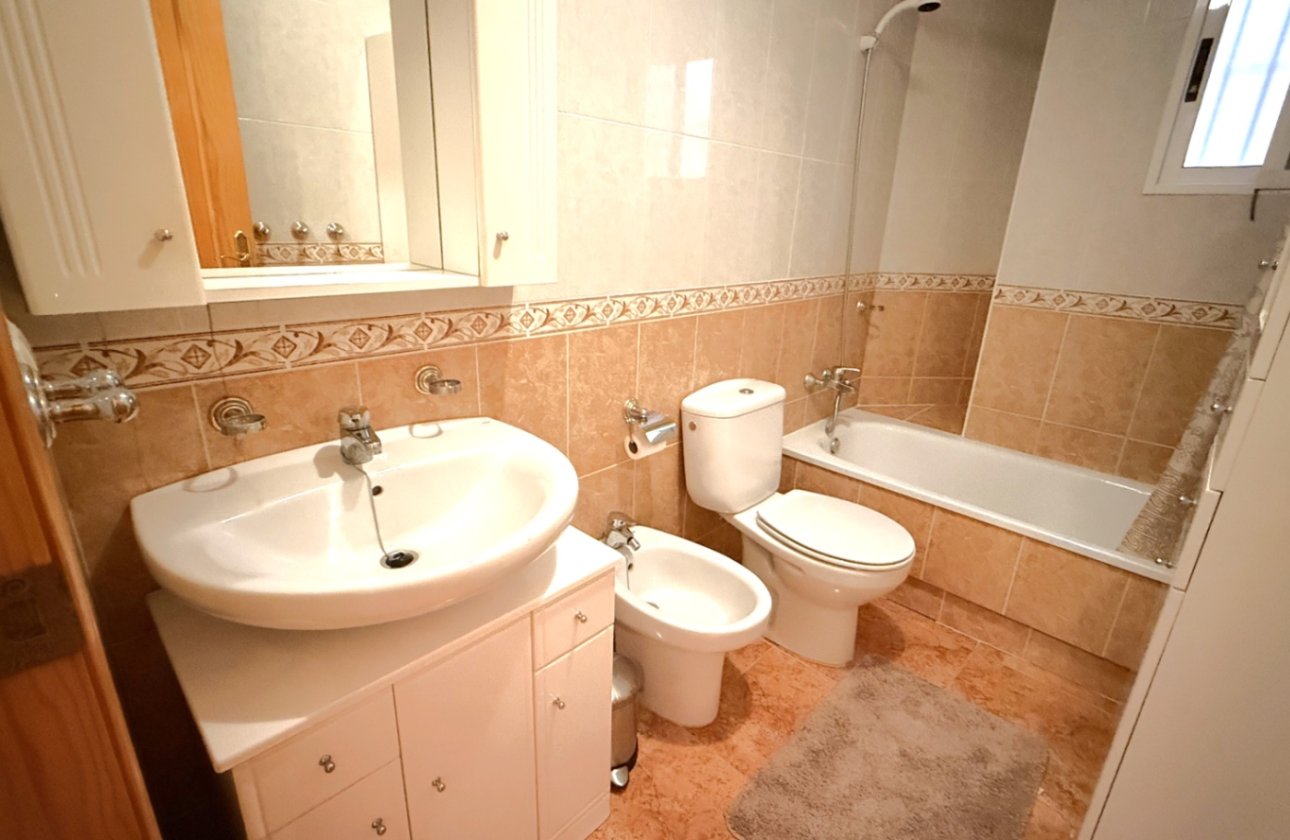 Revente - Appartement -
Torrevieja - Costa Blanca