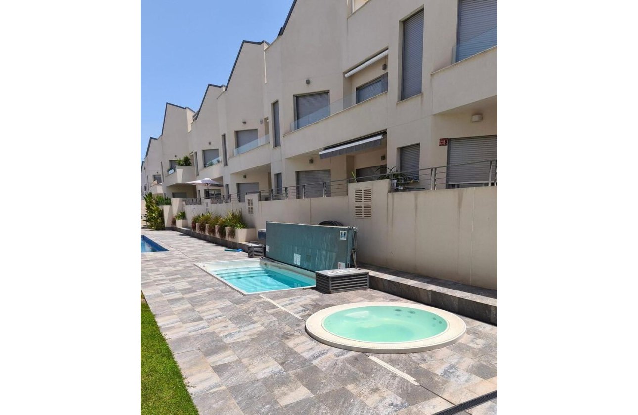 Revente - Appartement -
Torrevieja - Costa Blanca