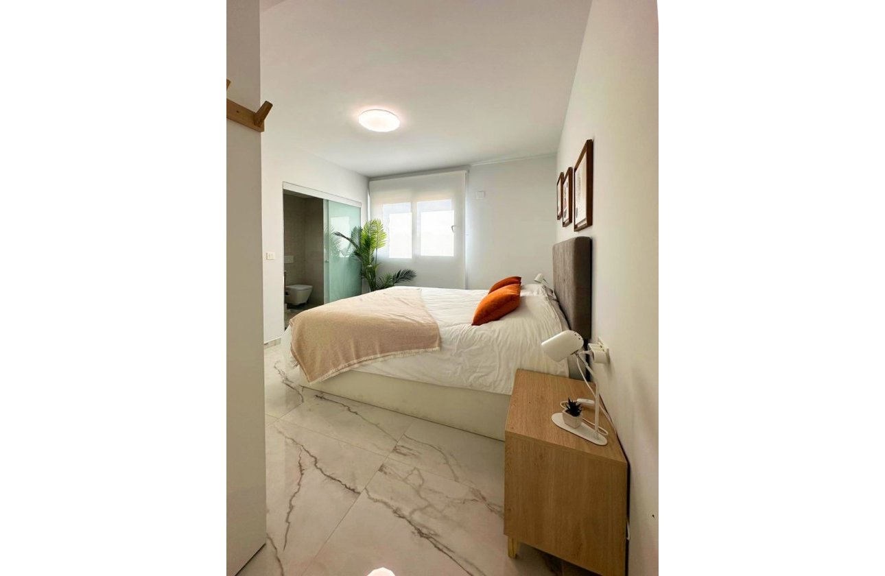 Revente - Appartement -
Torrevieja - Costa Blanca