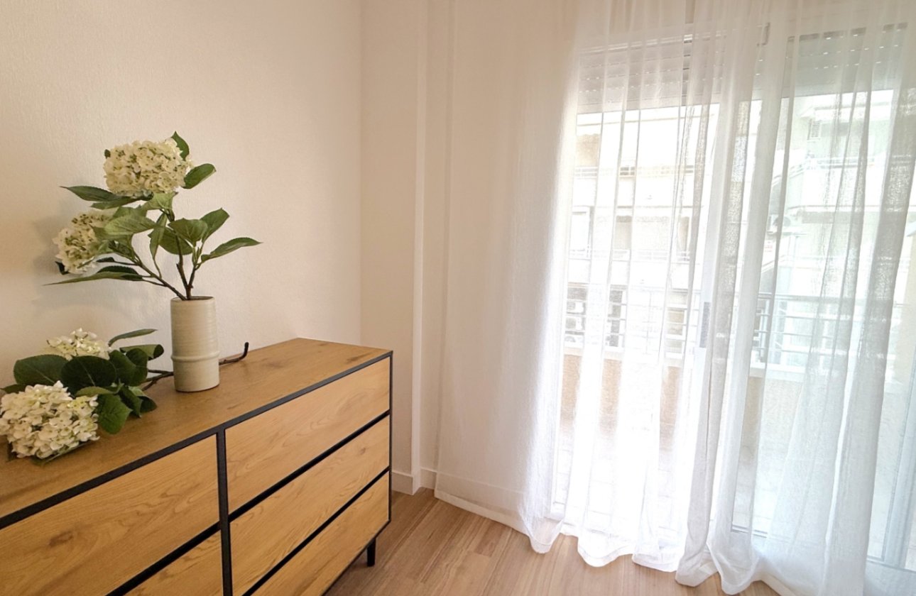 Revente - Appartement -
Torrevieja - Costa Blanca