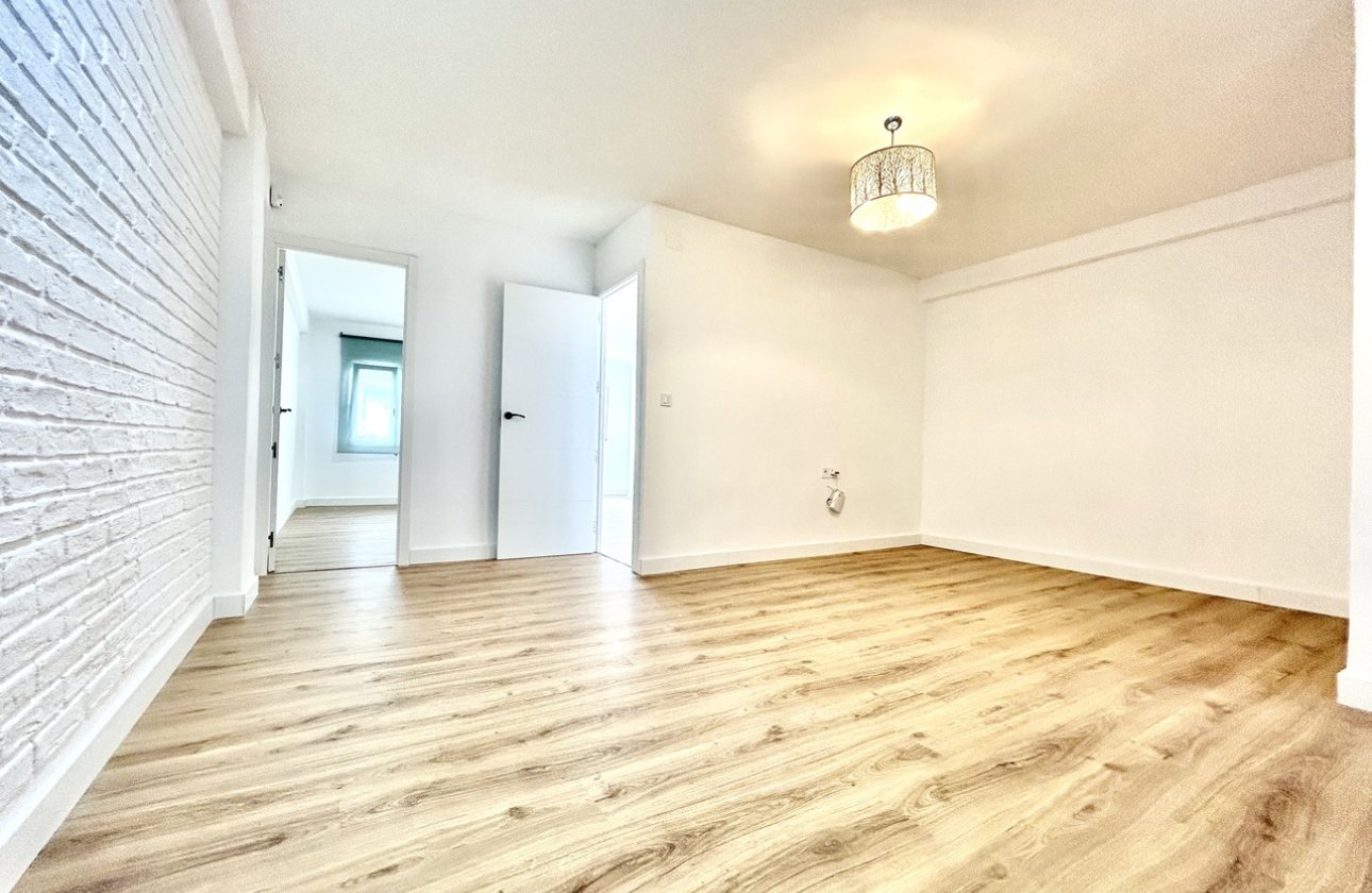 Revente - Appartement -
Torrevieja - Costa Blanca