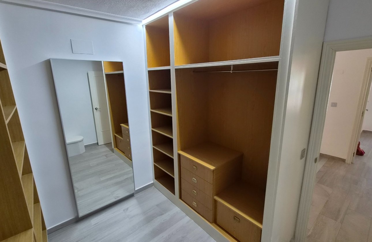 Revente - Appartement -
Torrevieja - Costa Blanca