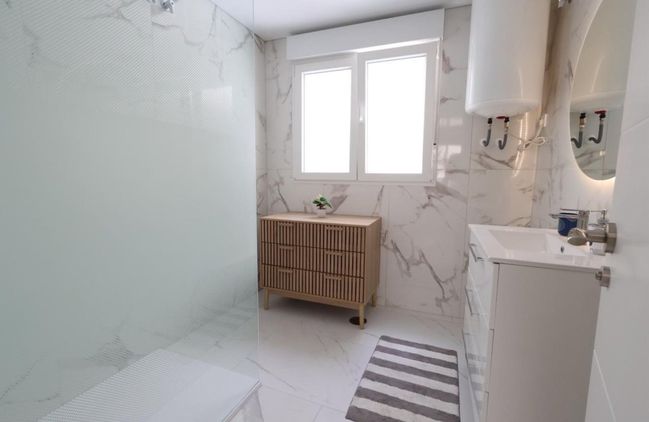 Revente - Appartement -
Torrevieja - Costa Blanca