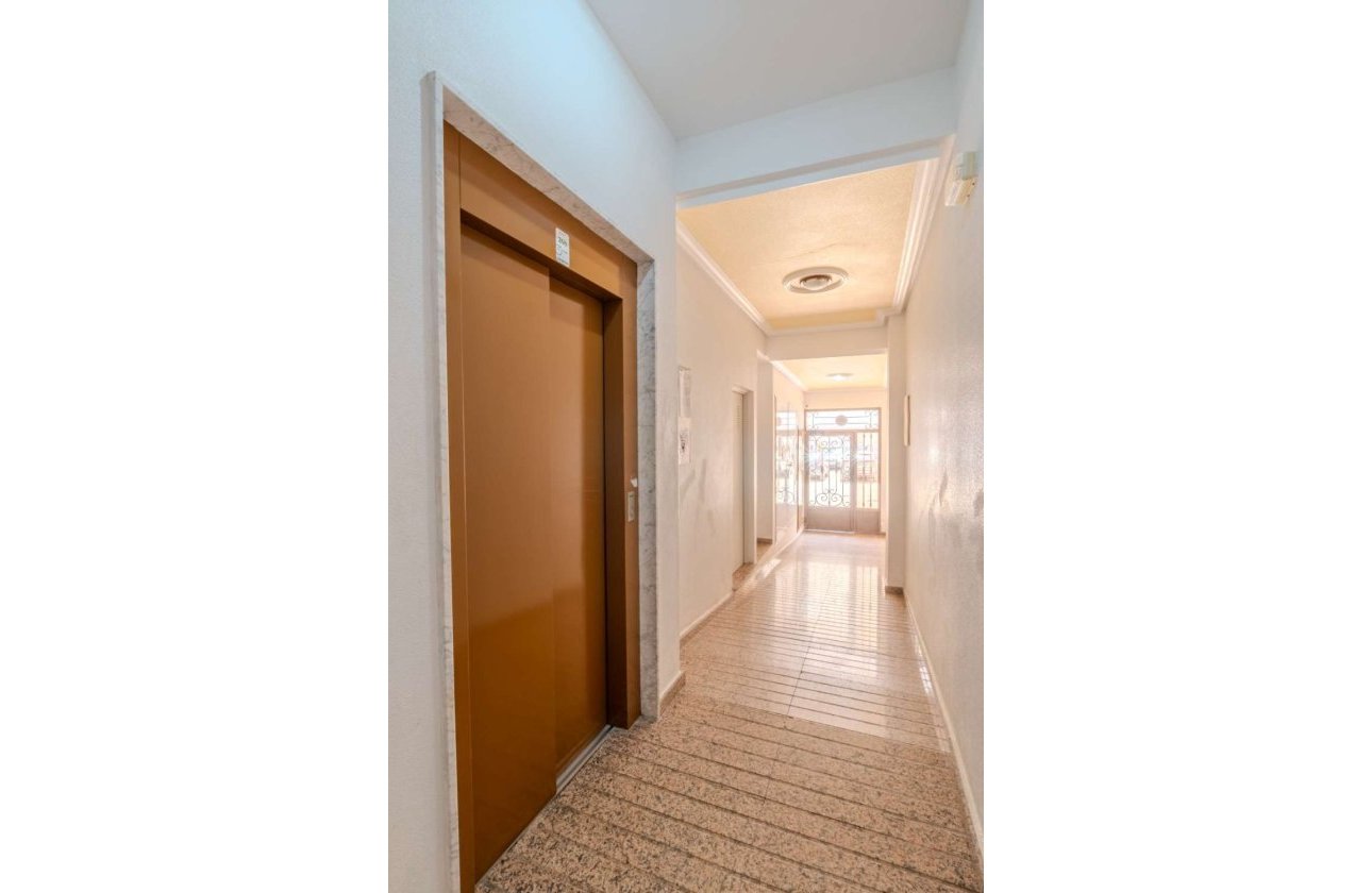 Revente - Appartement -
Torrevieja - Costa Blanca