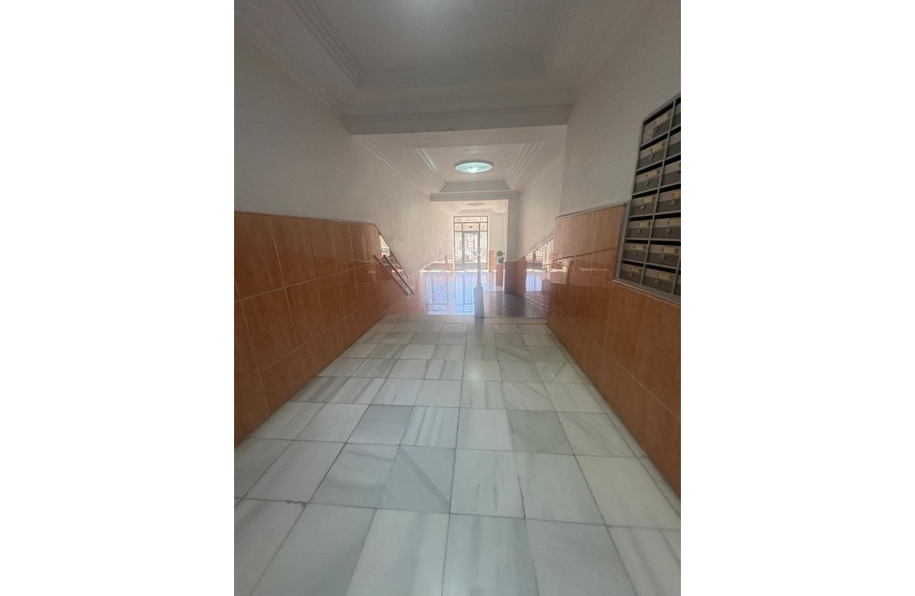 Revente - Appartement -
Torrevieja - Costa Blanca