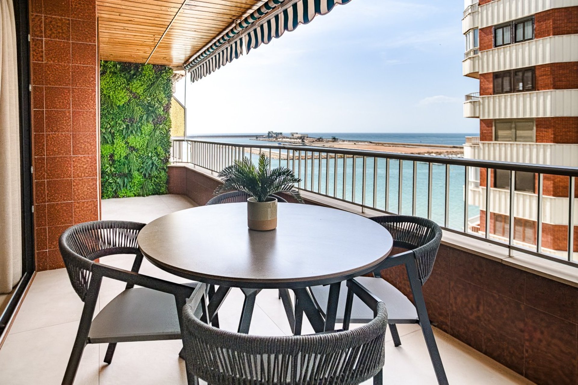 Revente - Appartement -
Torrevieja - Costa Blanca