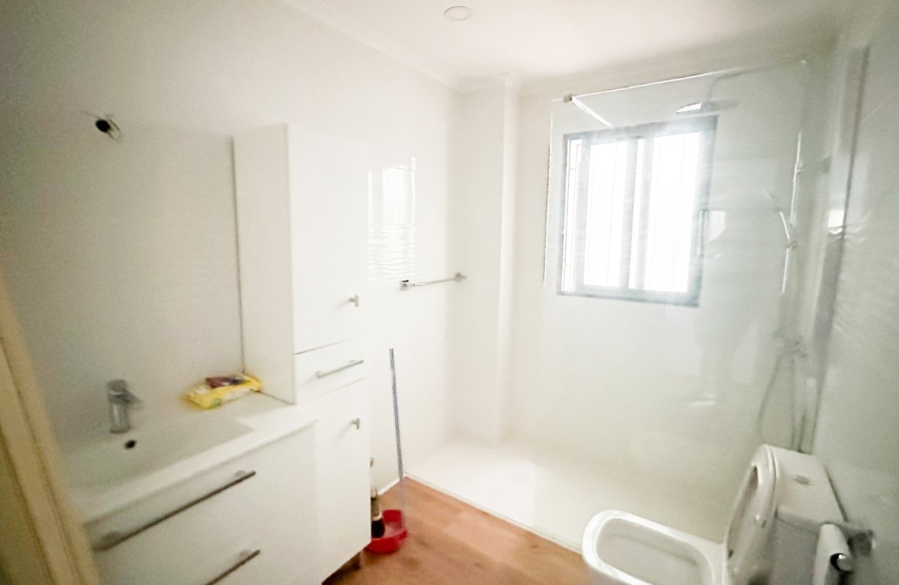 Revente - Appartement -
Torrevieja - Costa Blanca