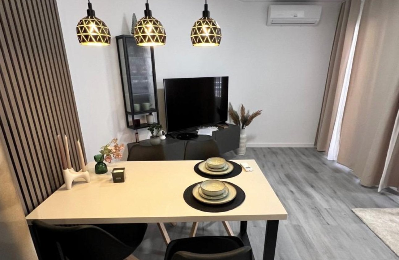 Revente - Appartement -
Torrevieja - Curva Del Palangre