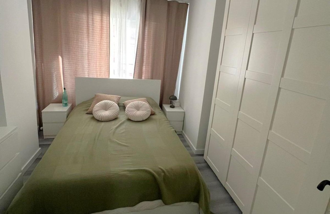 Revente - Appartement -
Torrevieja - Curva Del Palangre