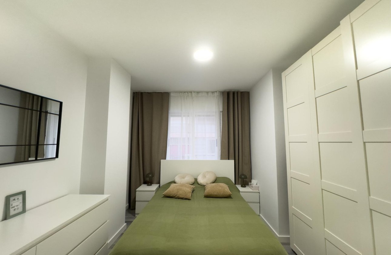 Revente - Appartement -
Torrevieja - Curva Del Palangre