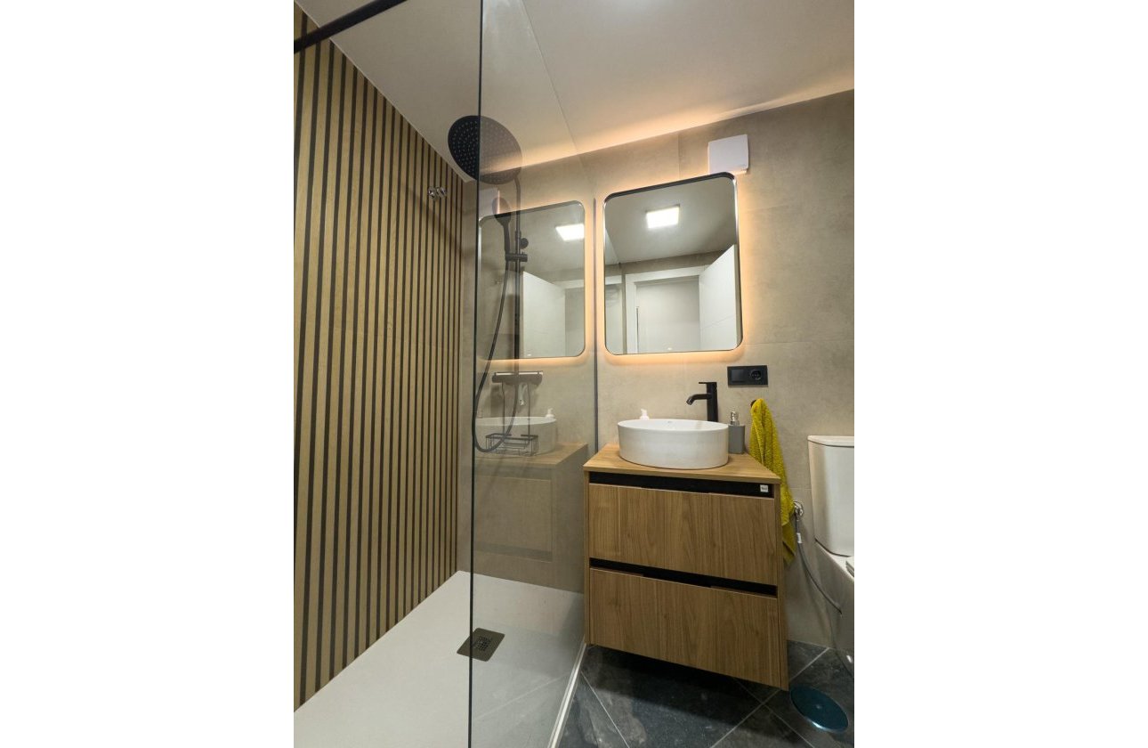 Revente - Appartement -
Torrevieja - Curva Del Palangre