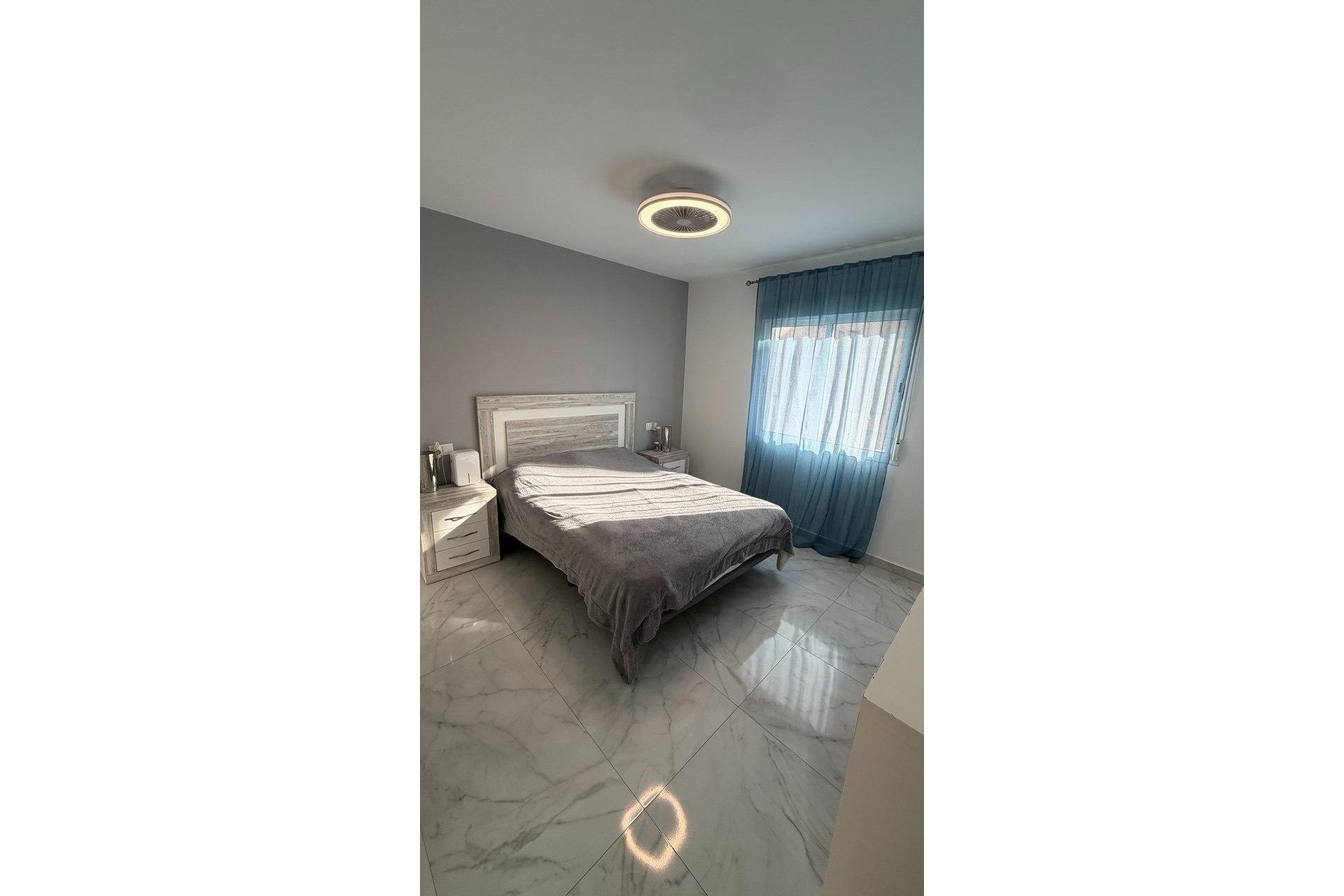 Revente - Appartement -
Torrevieja - Curva Del Palangre