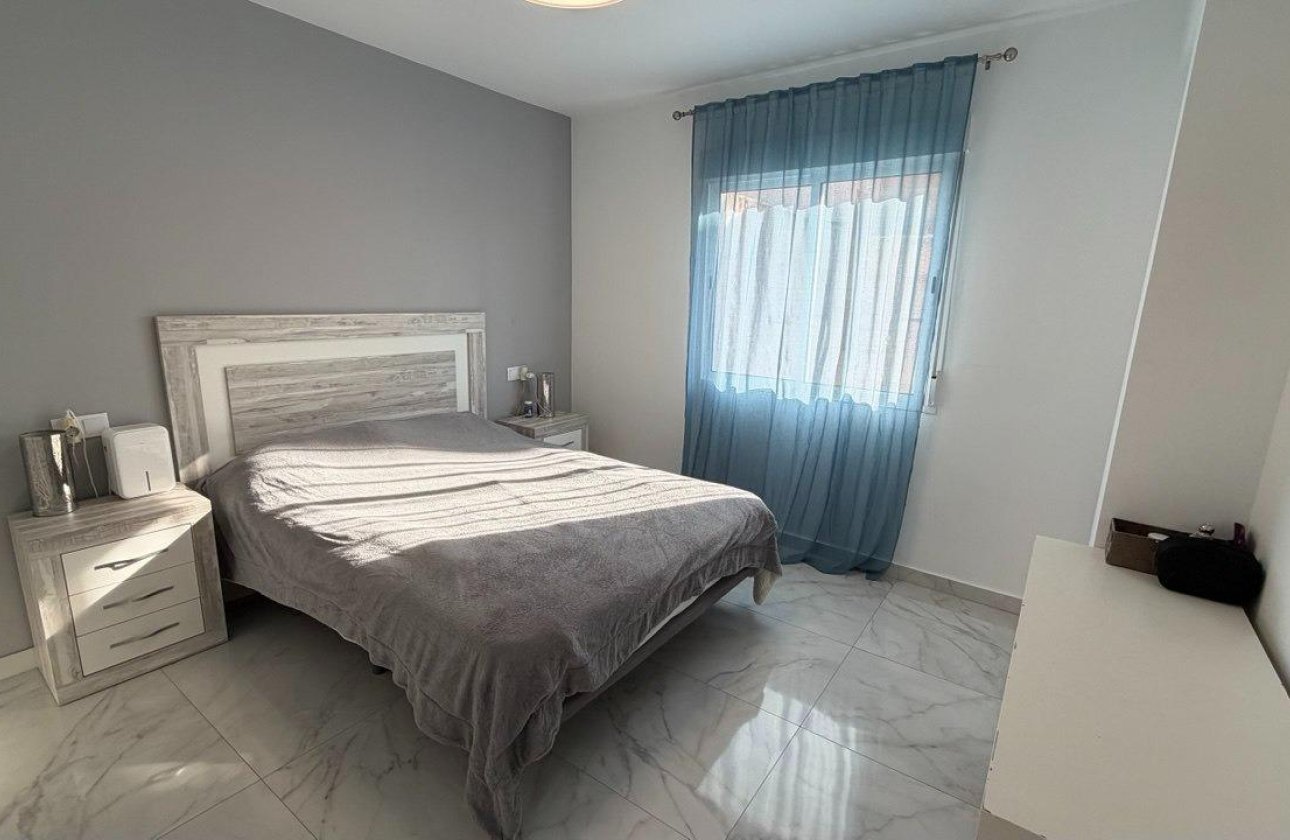 Revente - Appartement -
Torrevieja - Curva Del Palangre