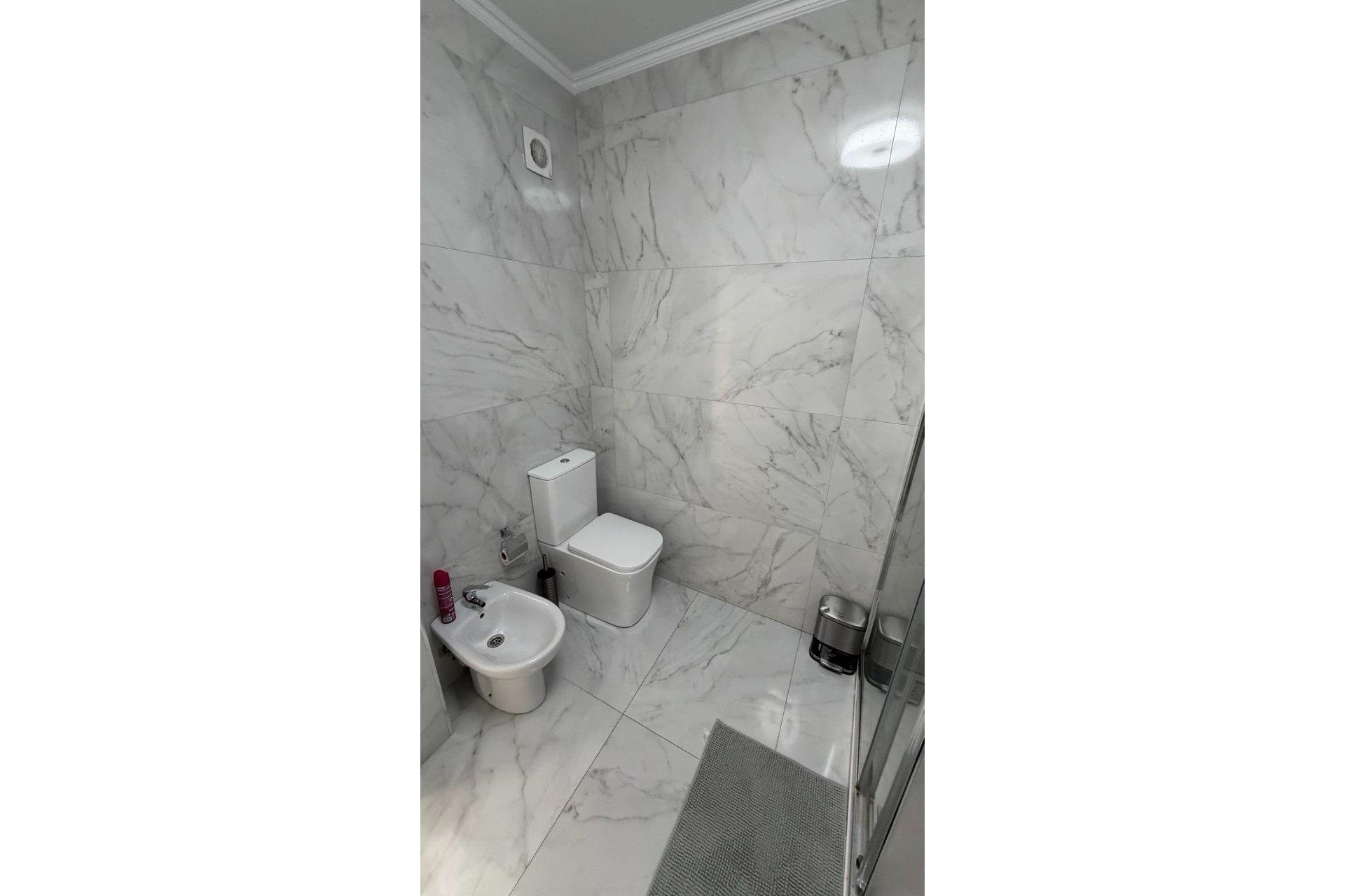 Revente - Appartement -
Torrevieja - Curva Del Palangre