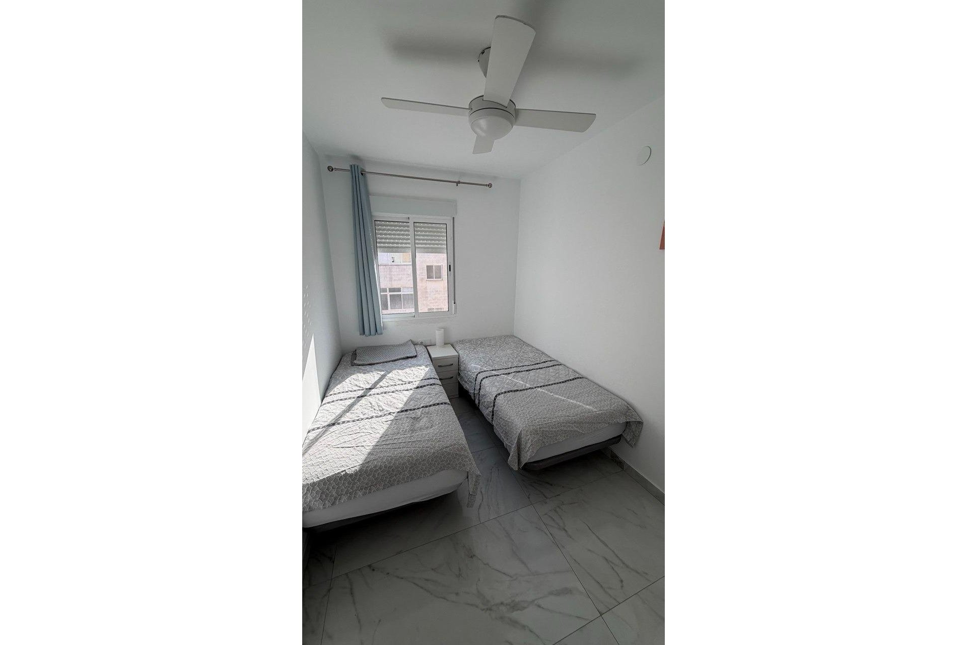 Revente - Appartement -
Torrevieja - Curva Del Palangre