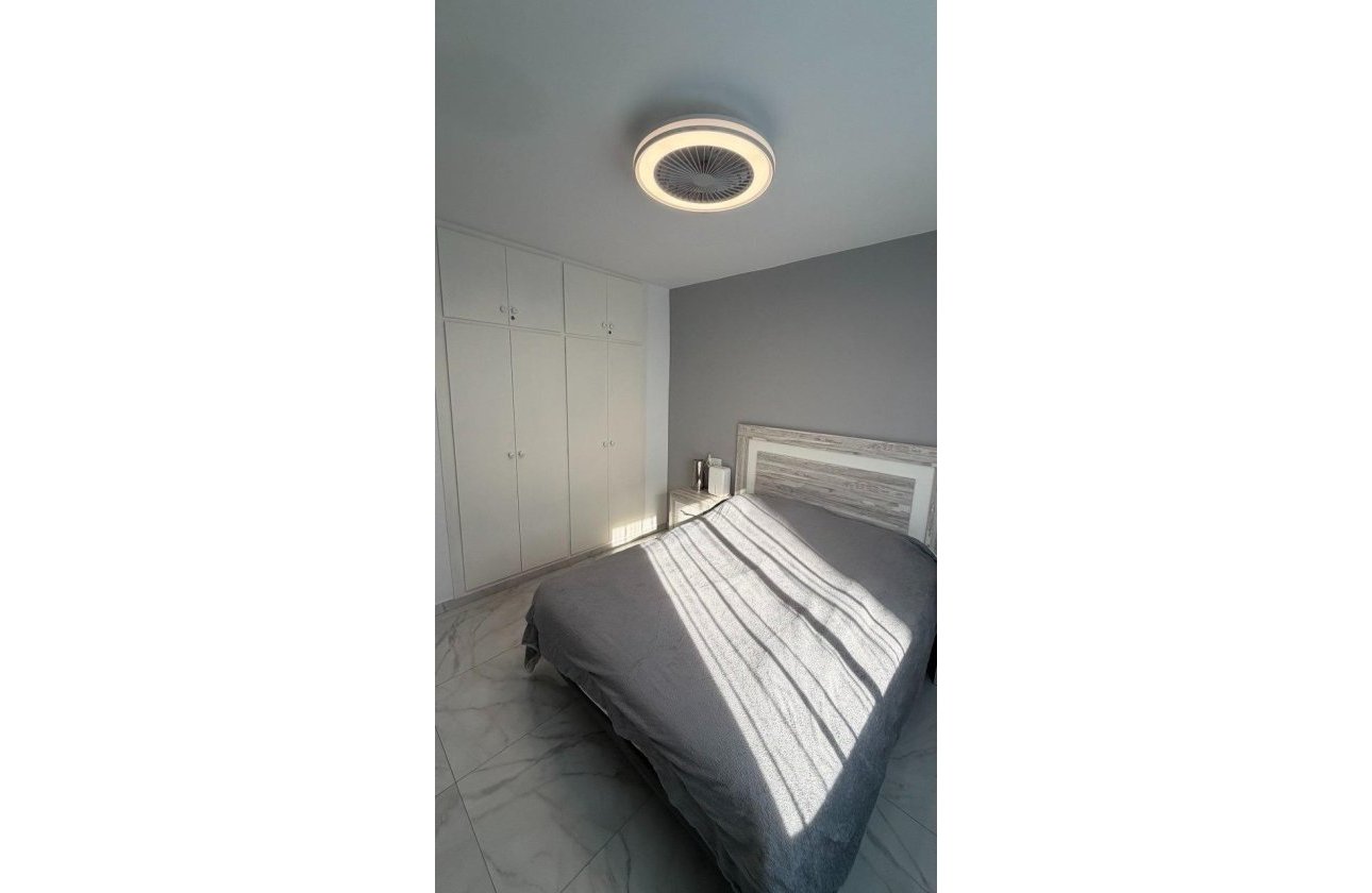 Revente - Appartement -
Torrevieja - Curva Del Palangre