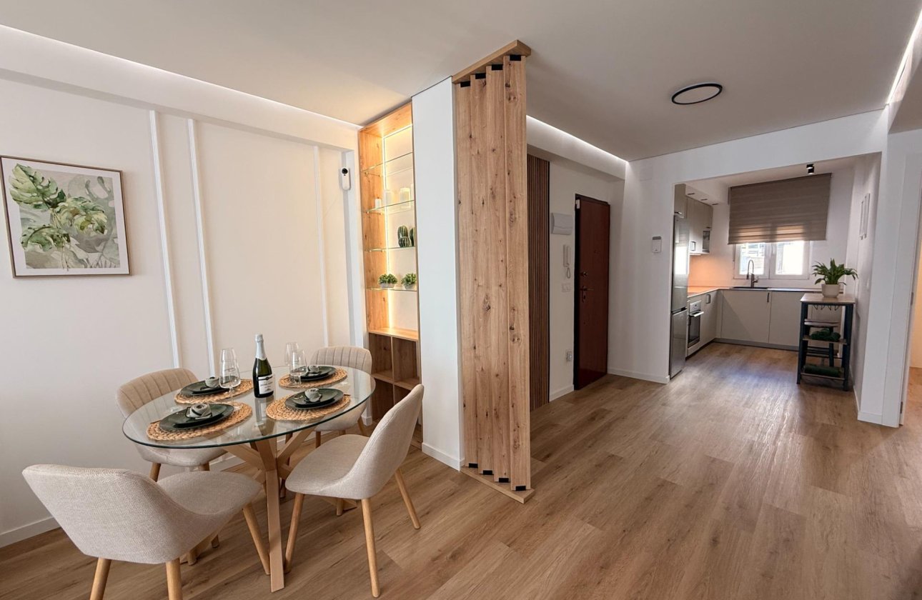 Revente - Appartement -
Torrevieja - Curva Del Palangre