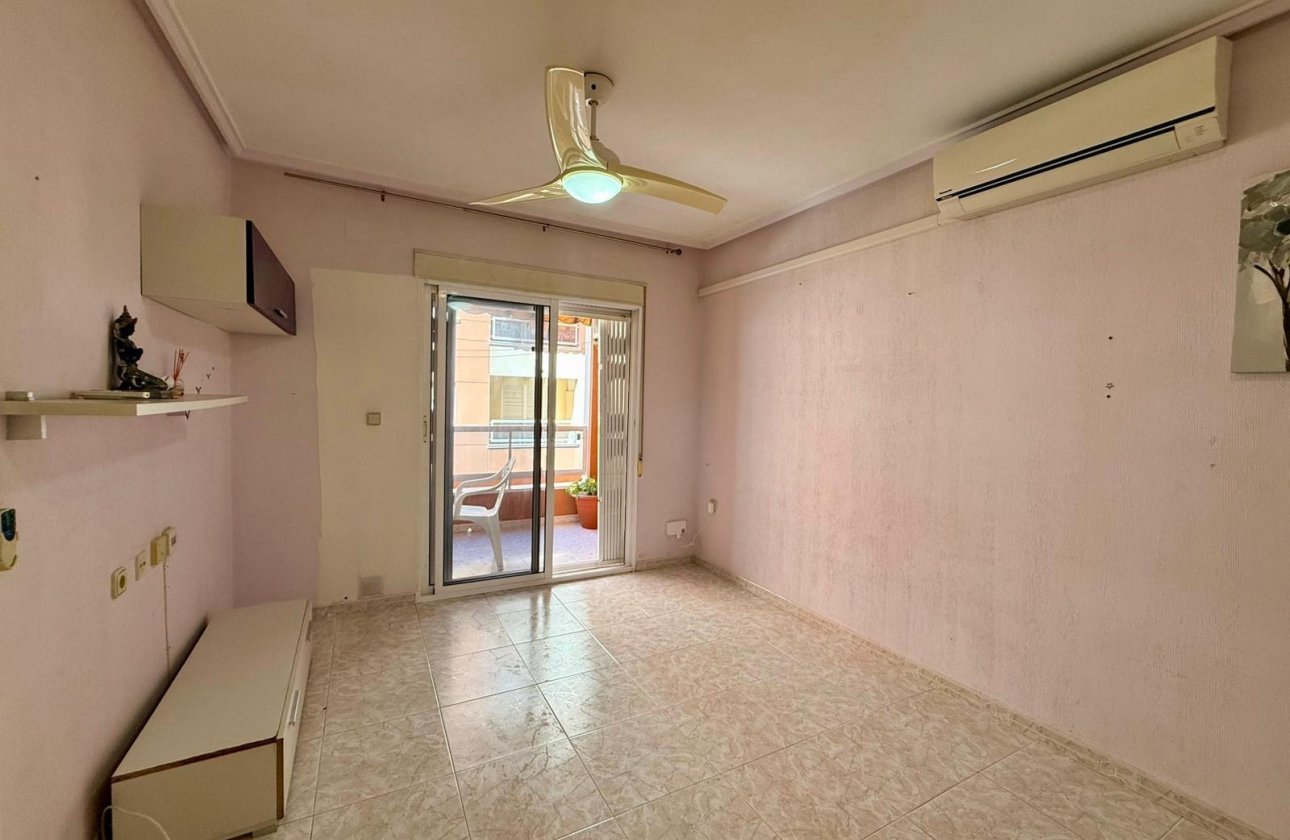 Revente - Appartement -
Torrevieja - Curva Del Palangre