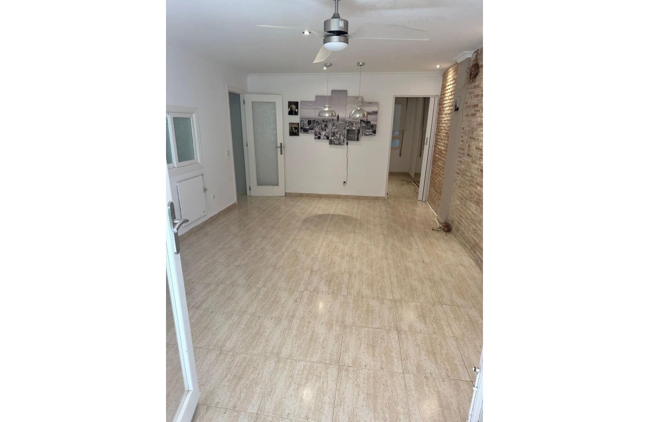 Revente - Appartement -
Torrevieja - El Acequión - Los Náufragos