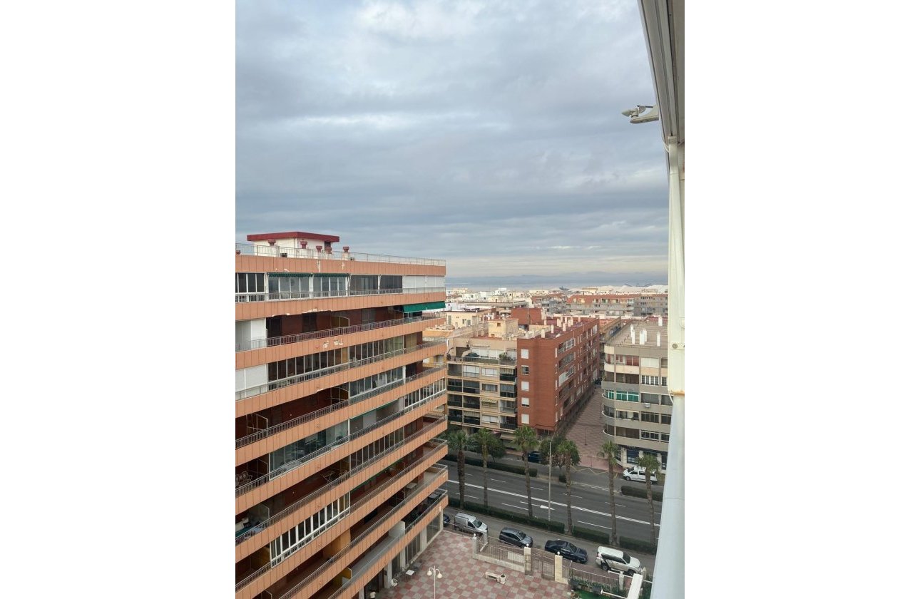 Revente - Appartement -
Torrevieja - El Acequión - Los Náufragos
