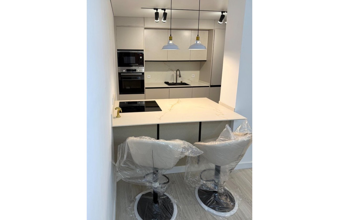 Revente - Appartement -
Torrevieja - El Acequión - Los Náufragos