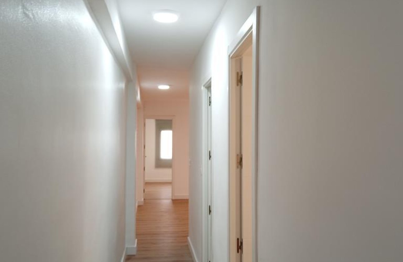 Revente - Appartement -
Torrevieja - El Molino