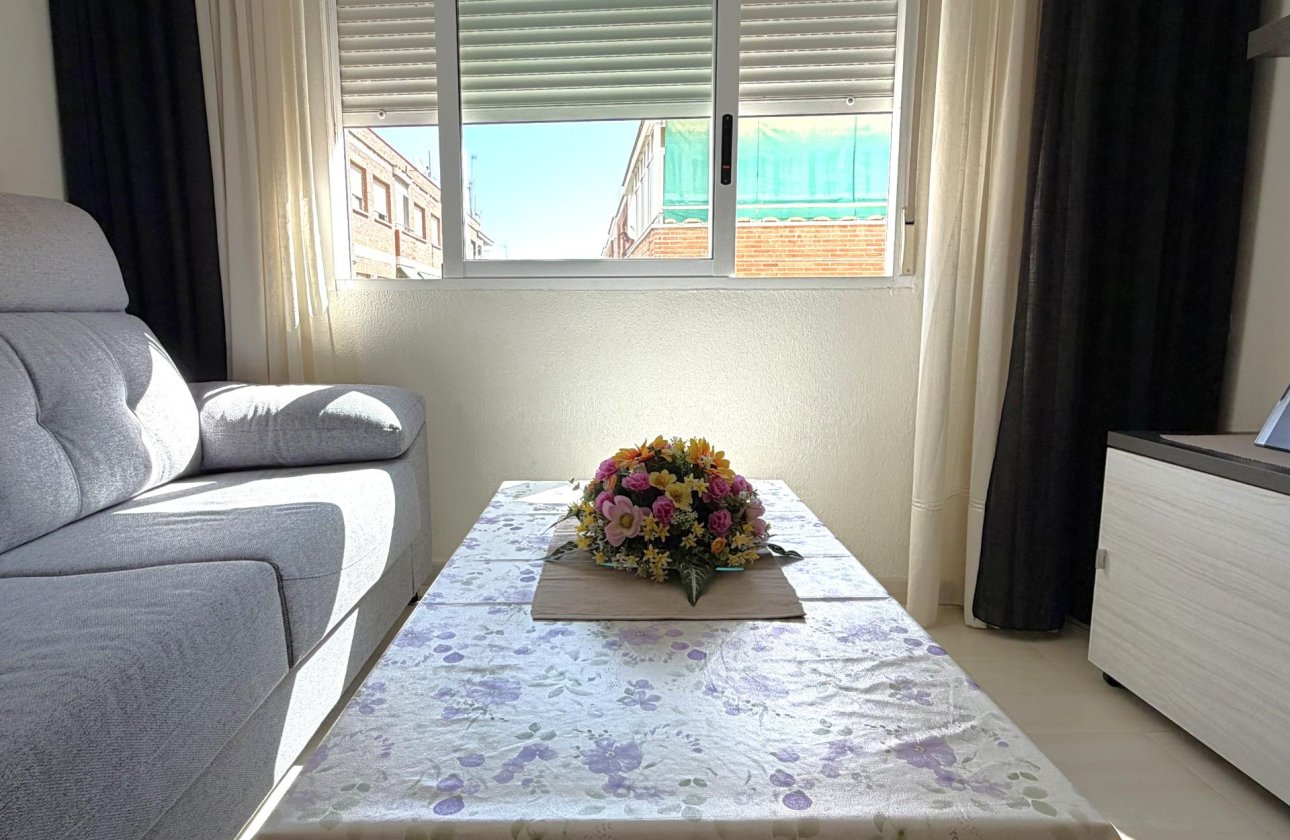 Revente - Appartement -
Torrevieja - El Molino