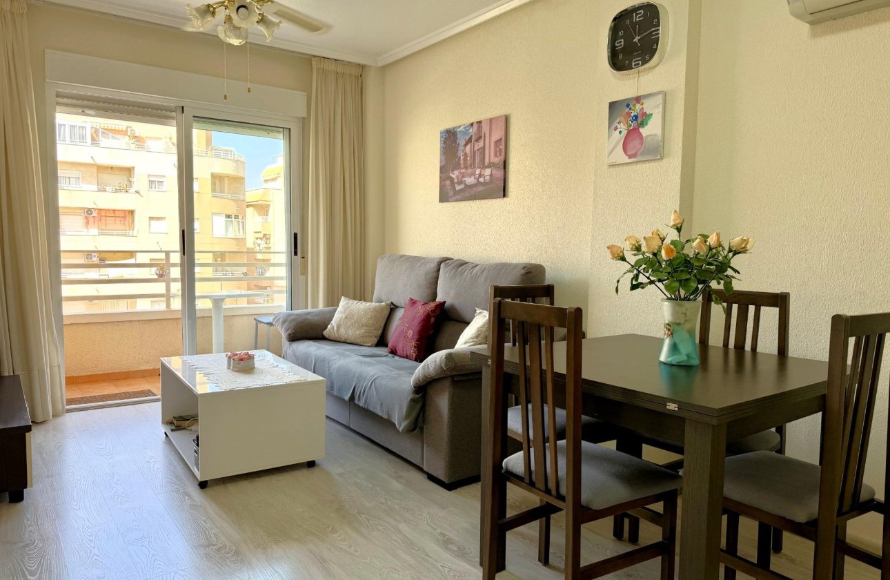 Revente - Appartement -
Torrevieja - El Molino