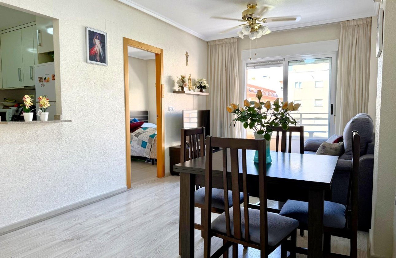 Revente - Appartement -
Torrevieja - El Molino