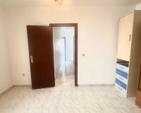 Revente - Appartement -
Torrevieja - Estacion De Autobuses