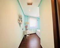 Revente - Appartement -
Torrevieja - Estacion De Autobuses