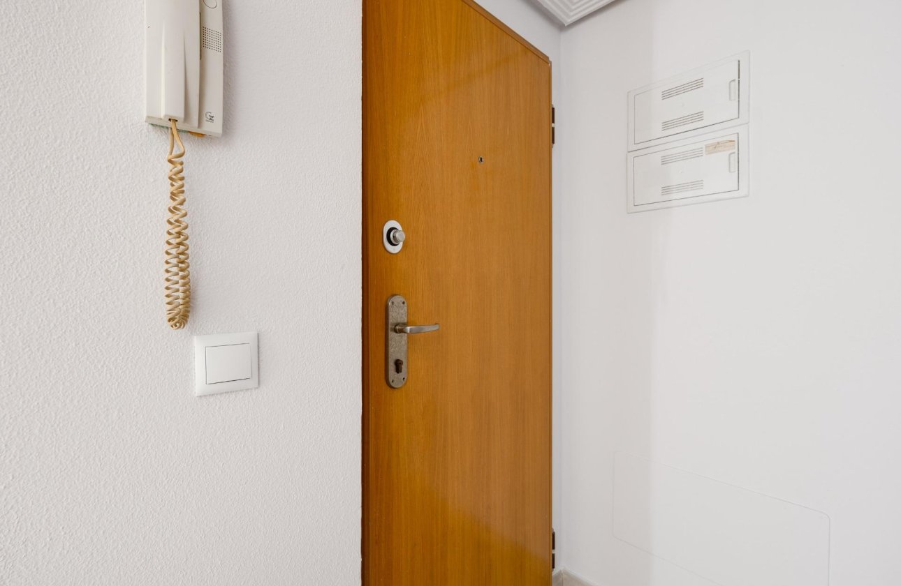 Revente - Appartement -
Torrevieja - Estacion De Autobuses