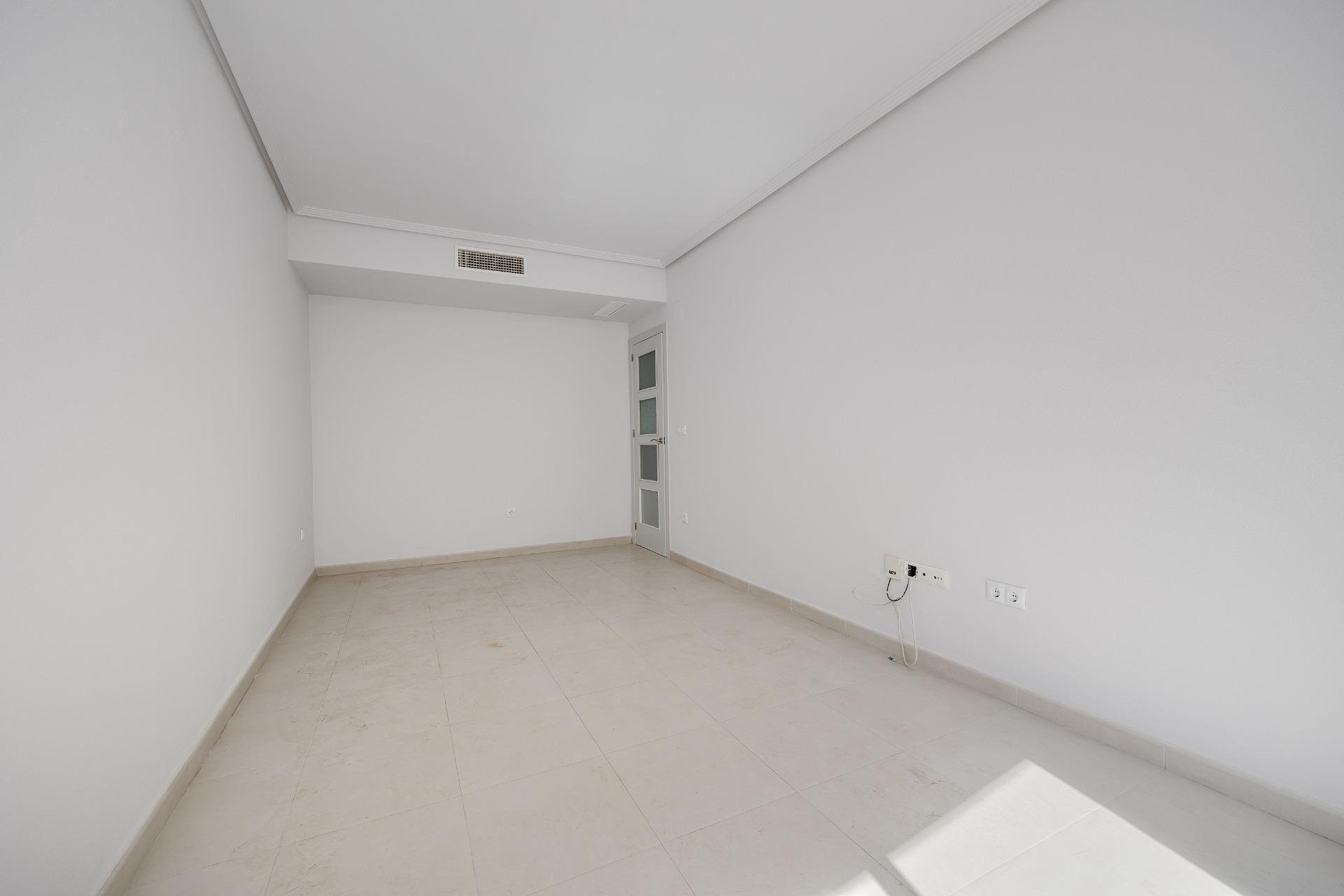 Revente - Appartement -
Torrevieja - Estacion De Autobuses