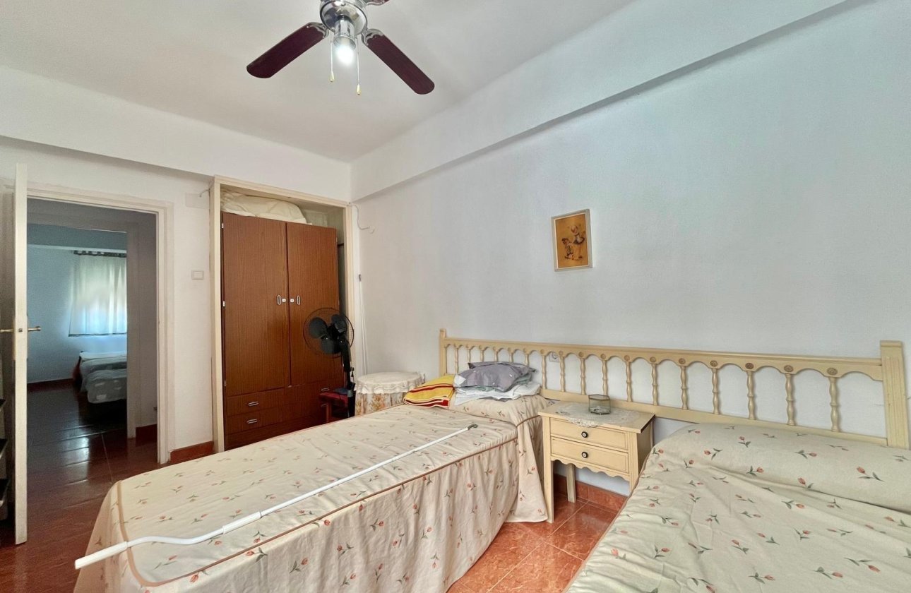 Revente - Appartement -
Torrevieja - Estacion De Autobuses