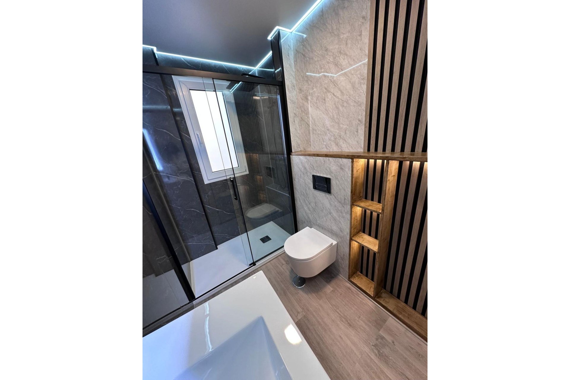 Revente - Appartement -
Torrevieja - Estacion De Autobuses