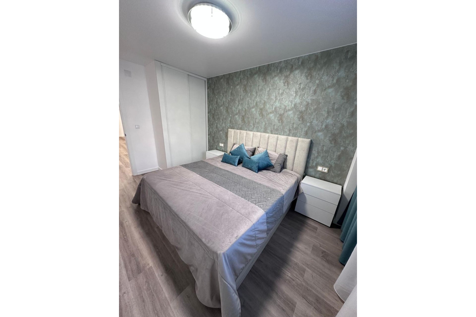 Revente - Appartement -
Torrevieja - Estacion De Autobuses