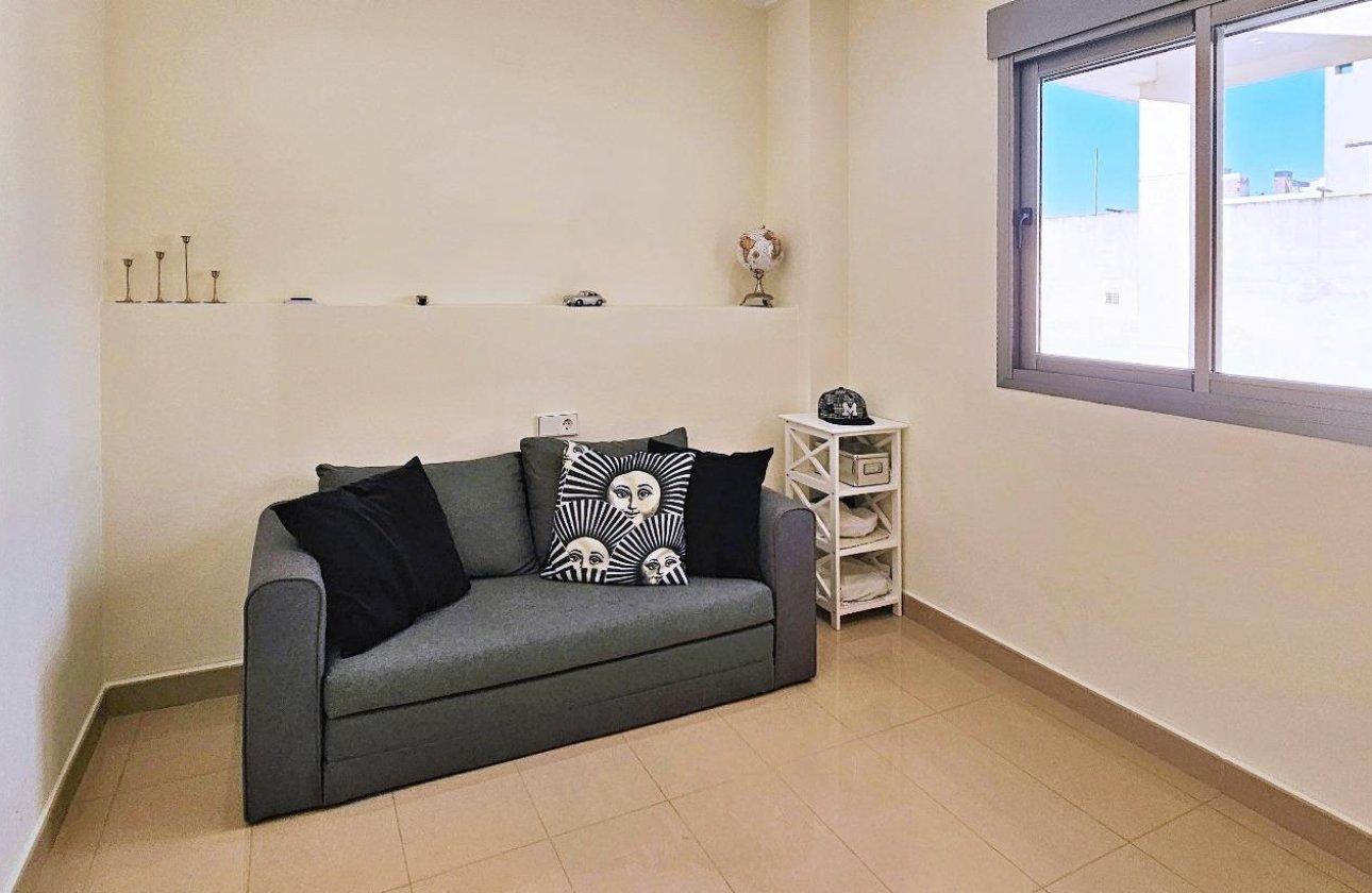 Revente - Appartement -
Torrevieja - Estacion De Autobuses