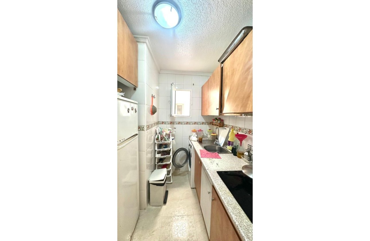 Revente - Appartement -
Torrevieja - Estacion De Autobuses