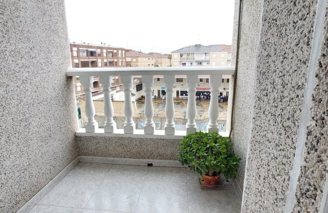 Revente - Appartement -
Torrevieja - Estacion De Autobuses