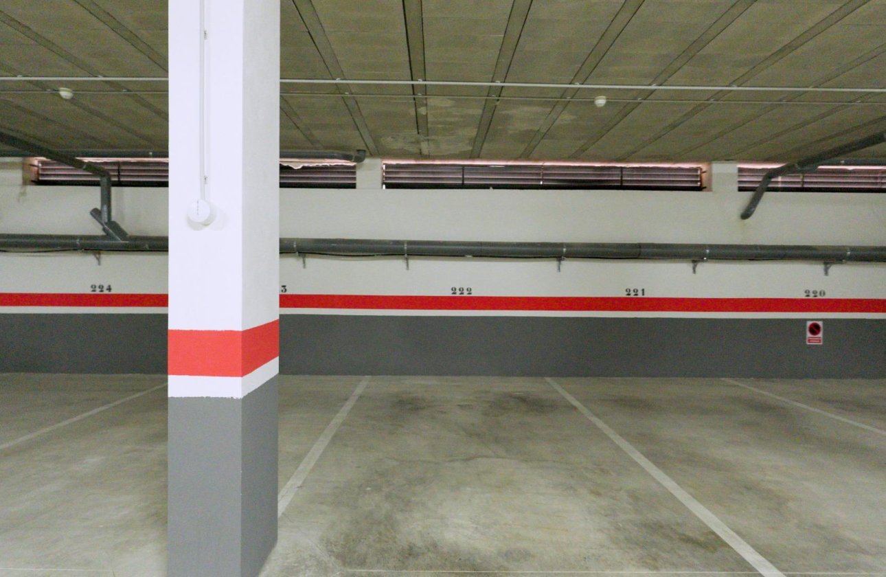 Revente - Appartement -
Torrevieja - Estacion De Autobuses