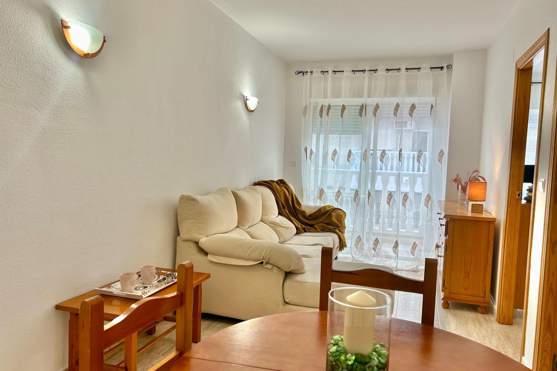 Revente - Appartement -
Torrevieja - Estacion De Autobuses