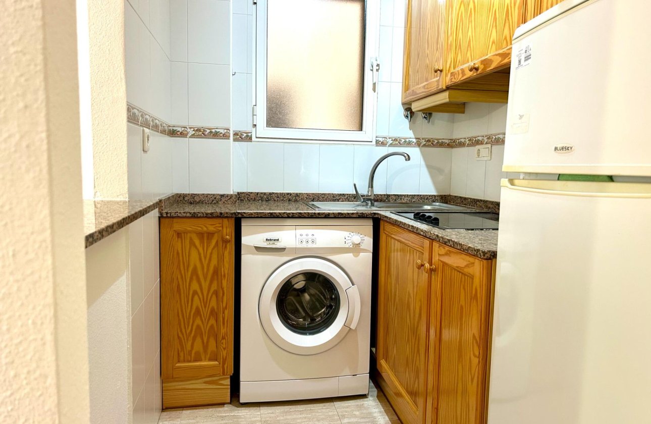 Revente - Appartement -
Torrevieja - Estacion De Autobuses