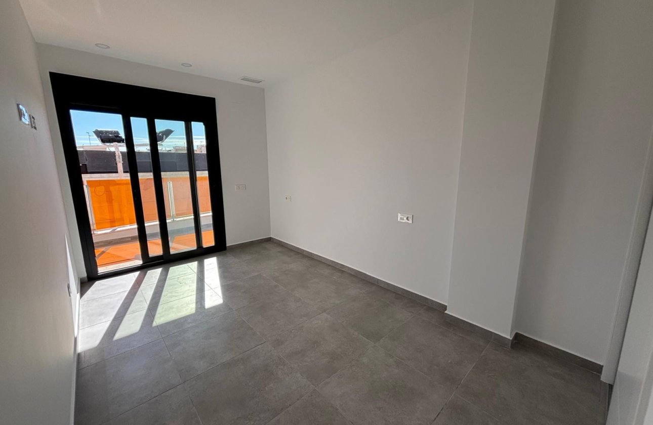 Revente - Appartement -
Torrevieja - Estacion De Autobuses