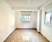 Revente - Appartement -
Torrevieja - Estacion De Autobuses