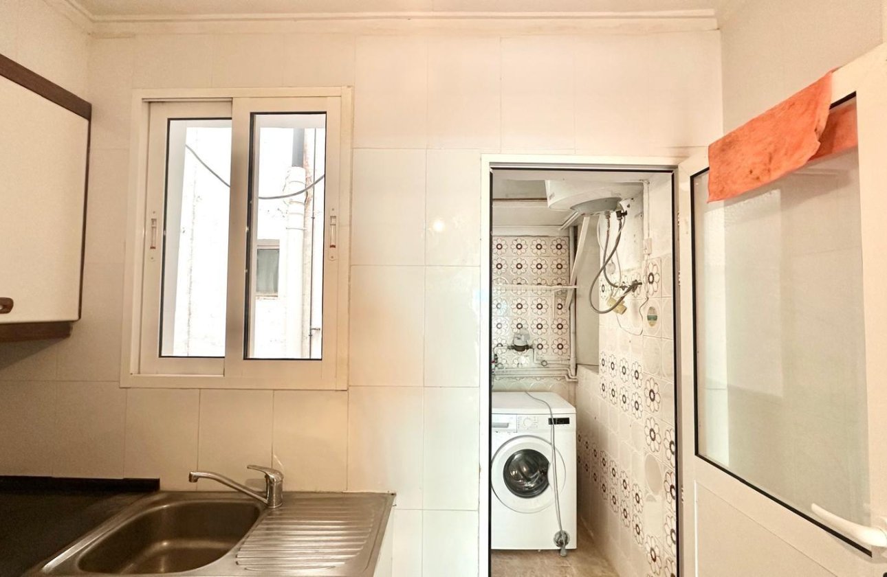 Revente - Appartement -
Torrevieja - Estacion De Autobuses