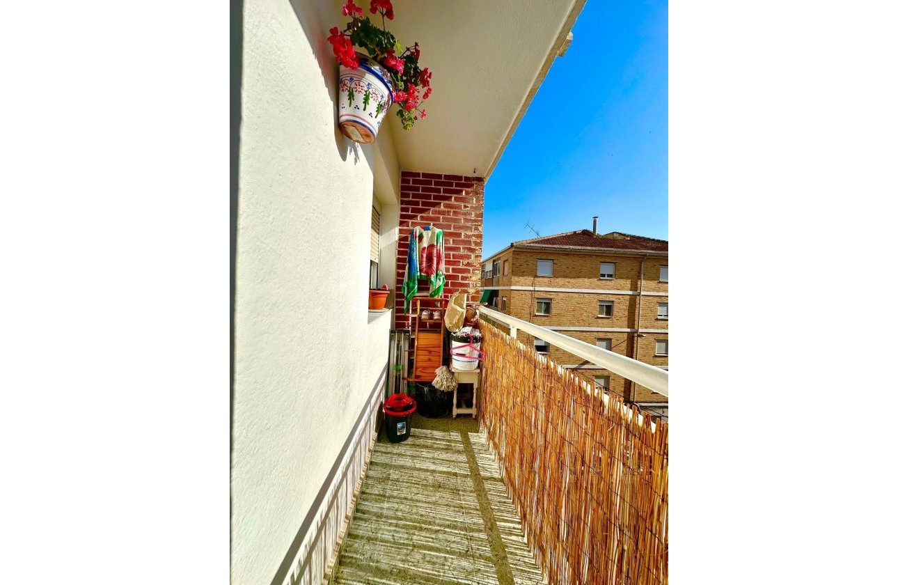 Revente - Appartement -
Torrevieja - Estacion De Autobuses