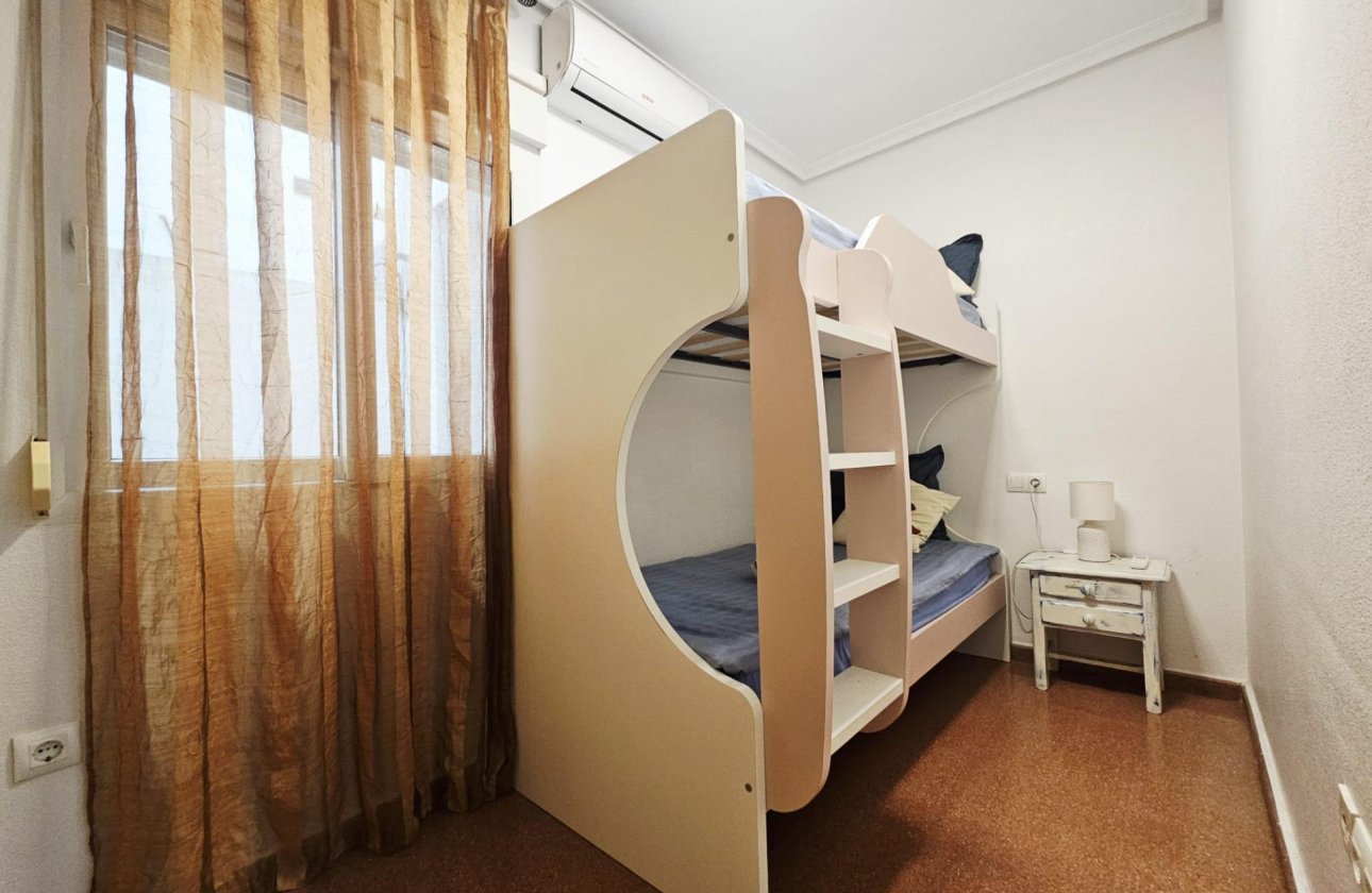 Revente - Appartement -
Torrevieja - Estacion De Autobuses